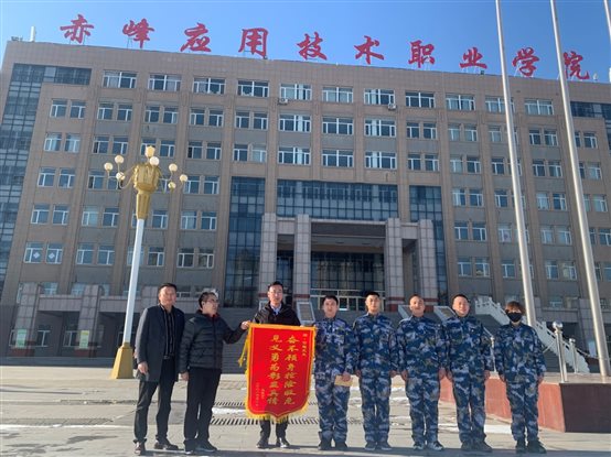 C:\Users\fb\Desktop\微信图片_20210302091539.jpg